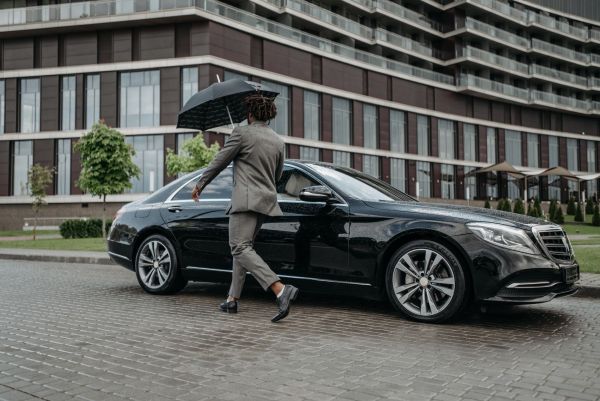 Transport de luxe personnalisé : l'évolution du service chauffeur